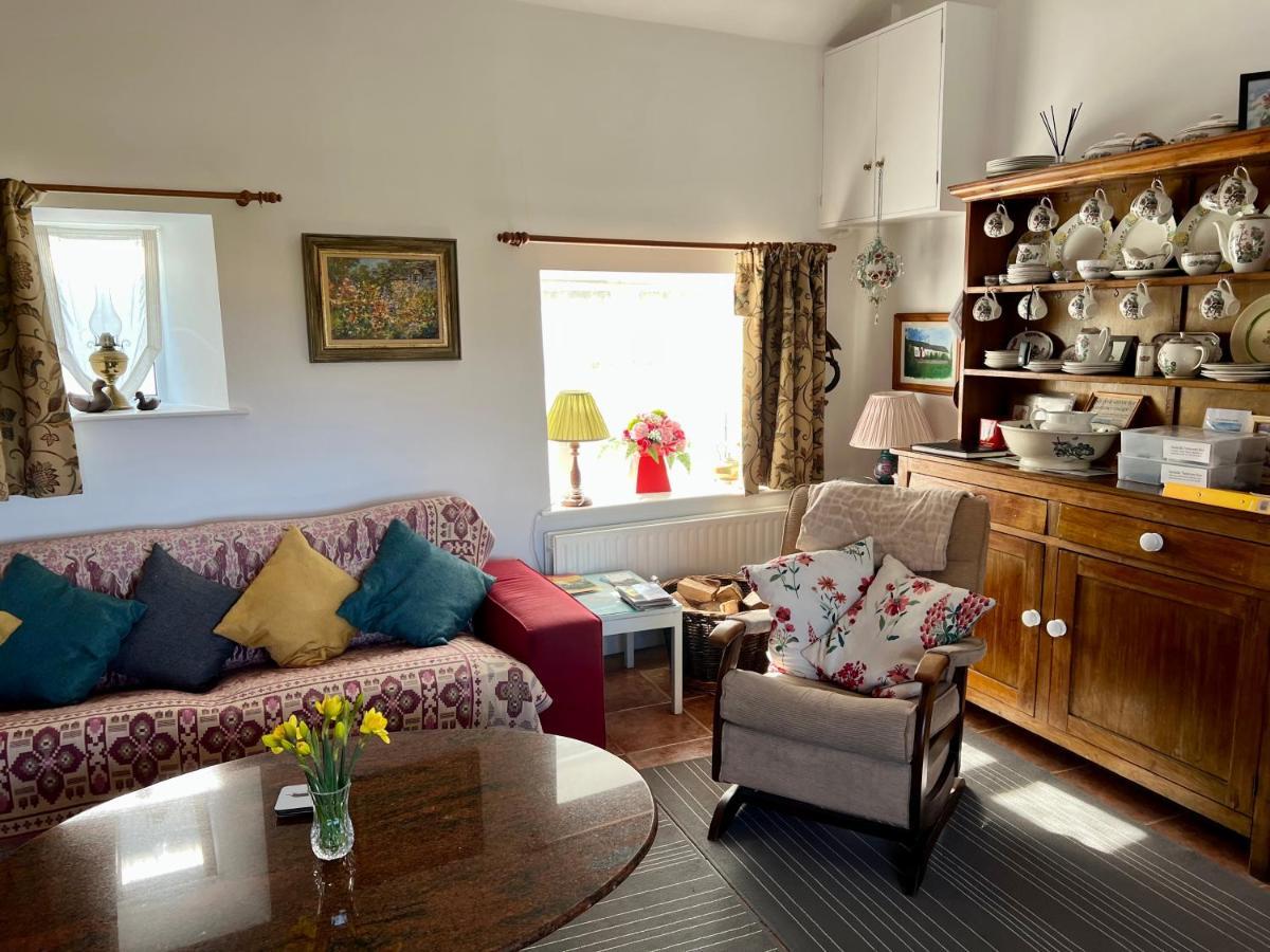 Tornaroan Cottage Ballycastle Eksteriør billede