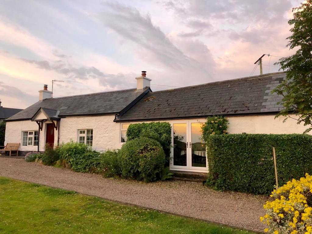 Tornaroan Cottage Ballycastle Eksteriør billede