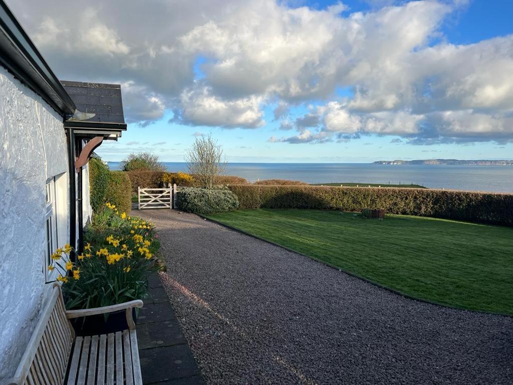 Tornaroan Cottage Ballycastle Eksteriør billede
