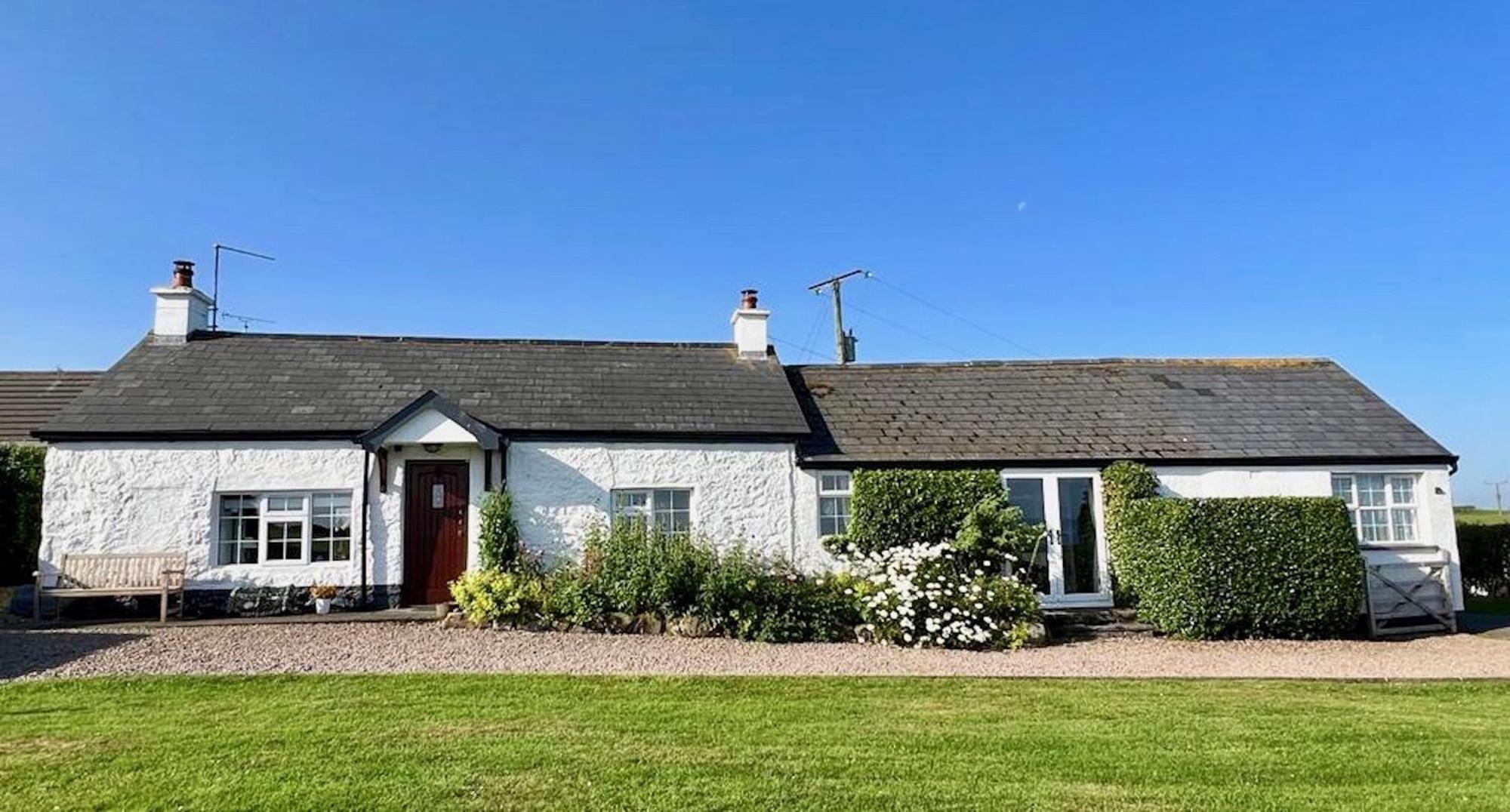 Tornaroan Cottage Ballycastle Eksteriør billede